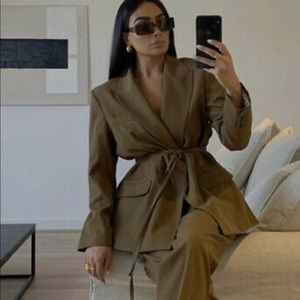 ZARA LIMITED EDITION OVERSIZED BLAZER #Cybermondaysale